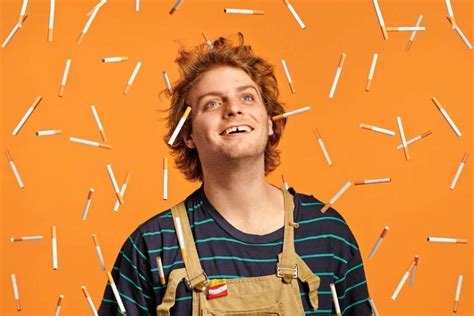 What Music Genre is Mac DeMarco: A Dive into the Indie Enigma